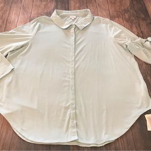 Lularoe Valentina Top Size 3XL NWT